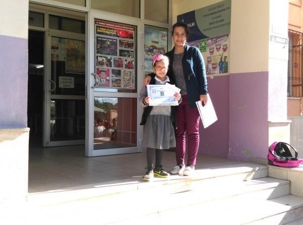 Nisan Ayının Öğrencisi 2/A Sınıfından Hüsna Dilruba ÇILGINÖZÜ seçildi.